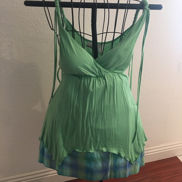 Top - Picture 2 of 3